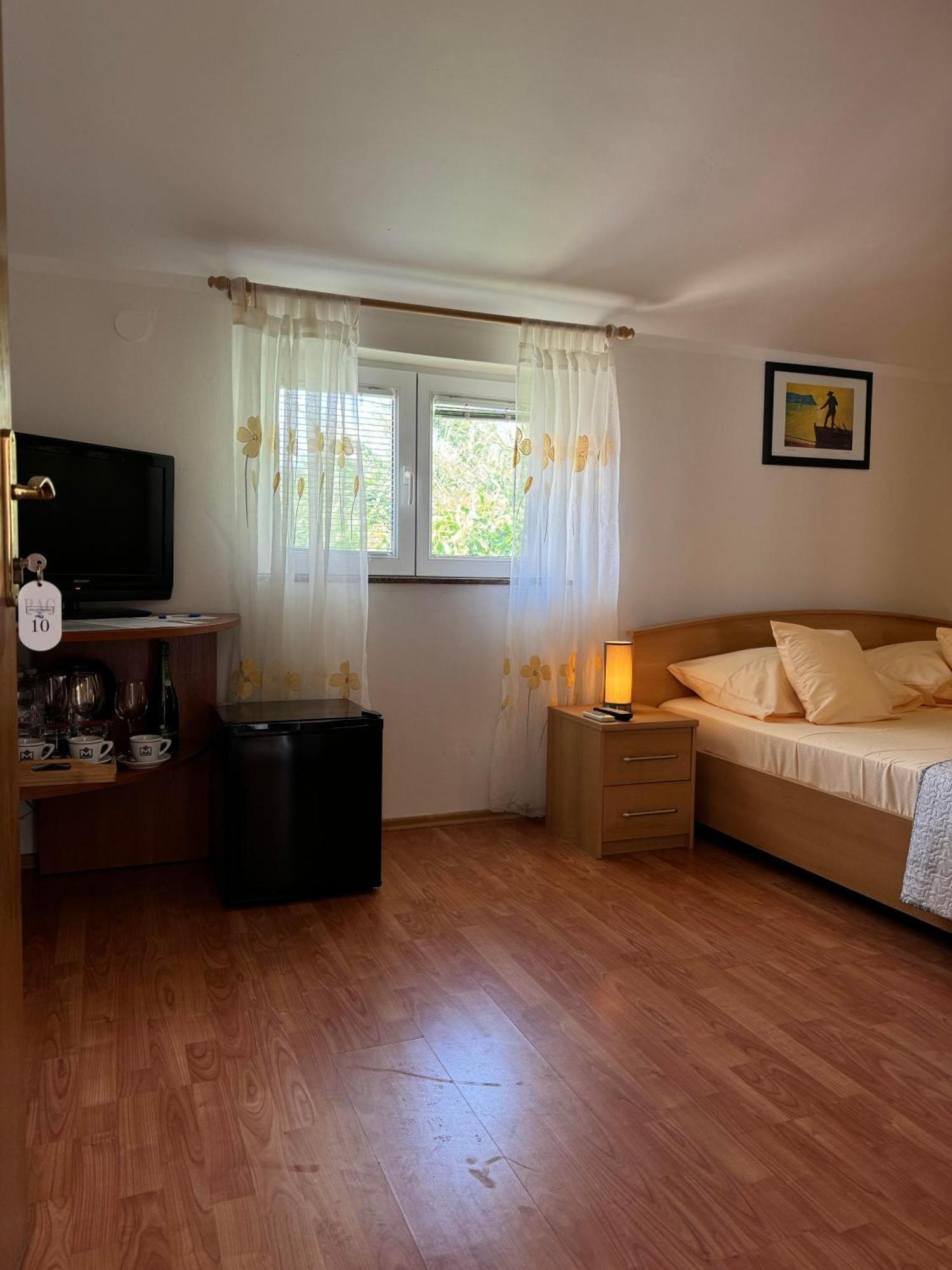 Pag Vero Apartments พาก ภายนอก รูปภาพ